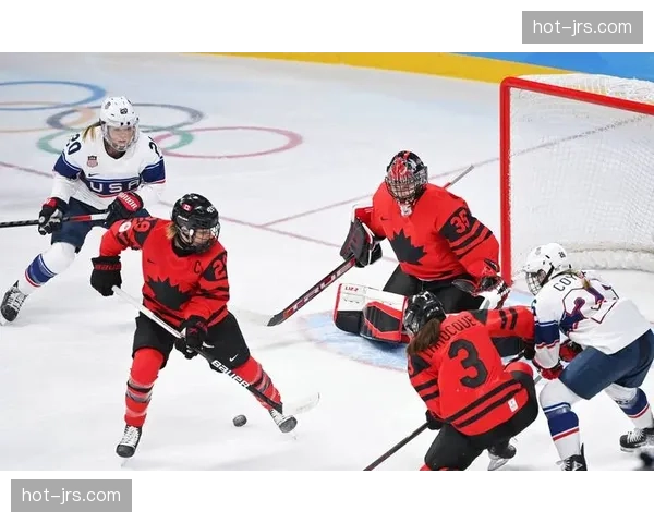 美国女子冰球队逆转加拿大 加时赛制胜球锁定冠军