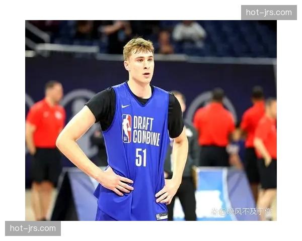 独行侠卡斯尔改打主力控卫 持球组织任务大幅增加